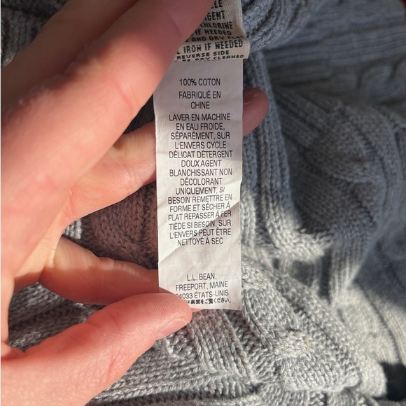 L.L. Bean Cable Knit Collared VNeck Grey Sweater Size Medium - Picture 5 of 9
